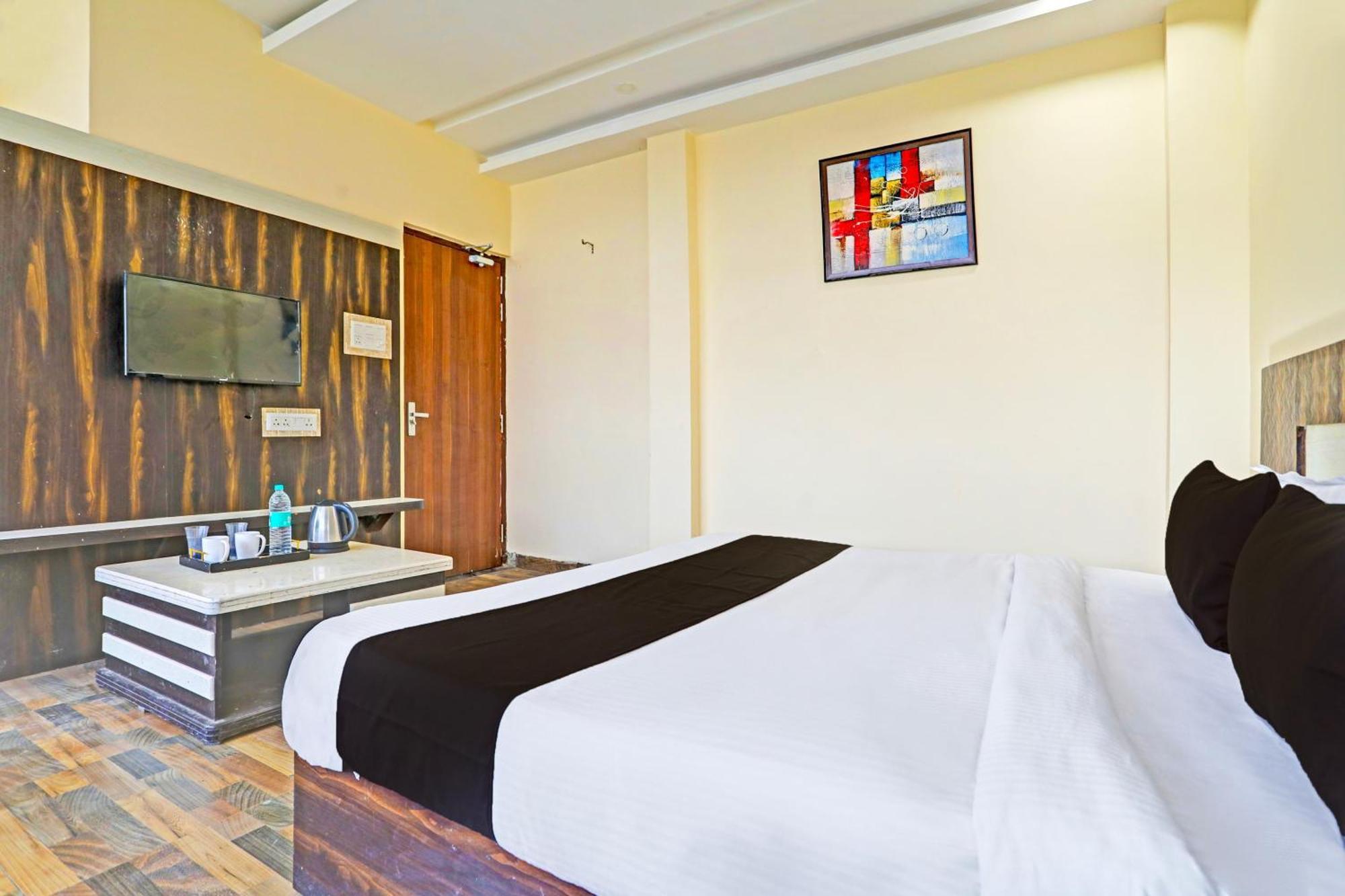 Hotel O Fish Fountain Hotel Lucknow Buitenkant foto