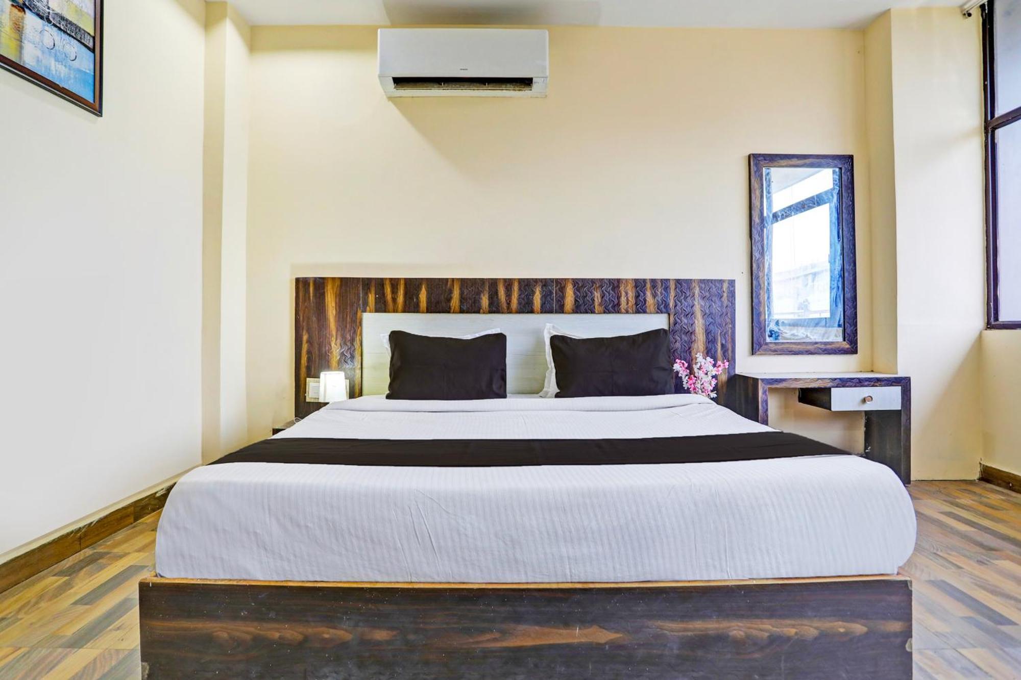 Hotel O Fish Fountain Hotel Lucknow Buitenkant foto