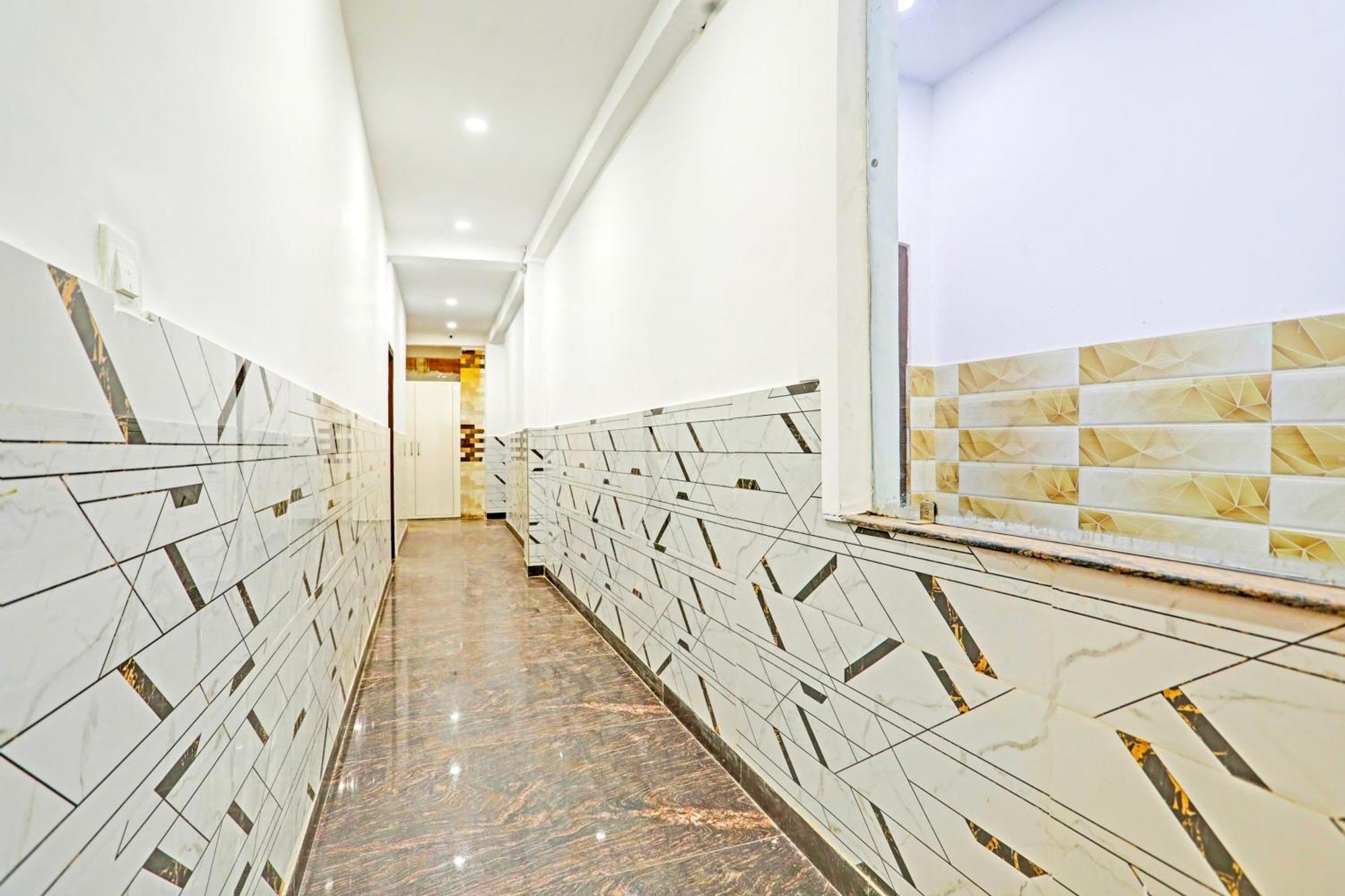 Hotel O Fish Fountain Hotel Lucknow Buitenkant foto