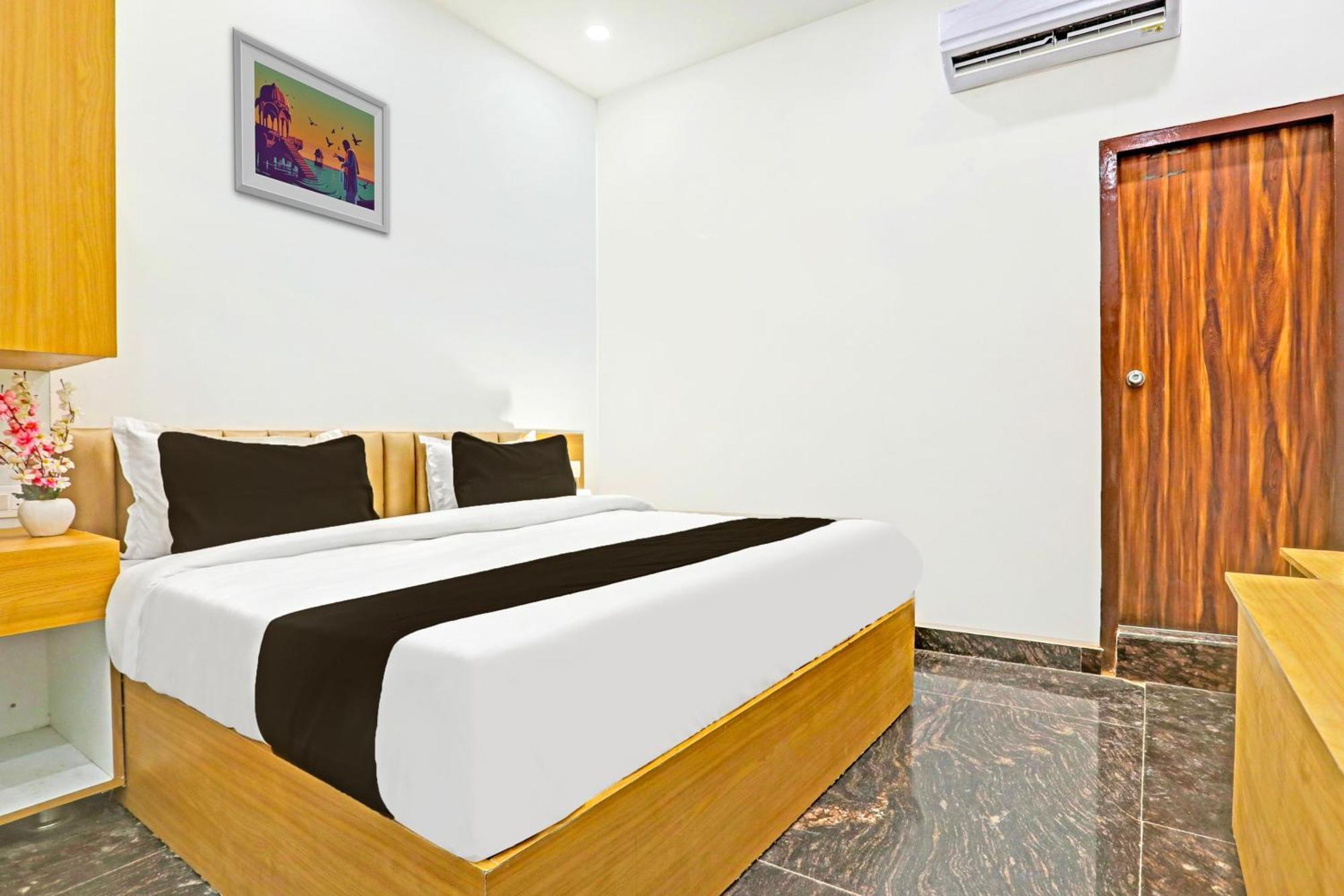 Hotel O Fish Fountain Hotel Lucknow Buitenkant foto