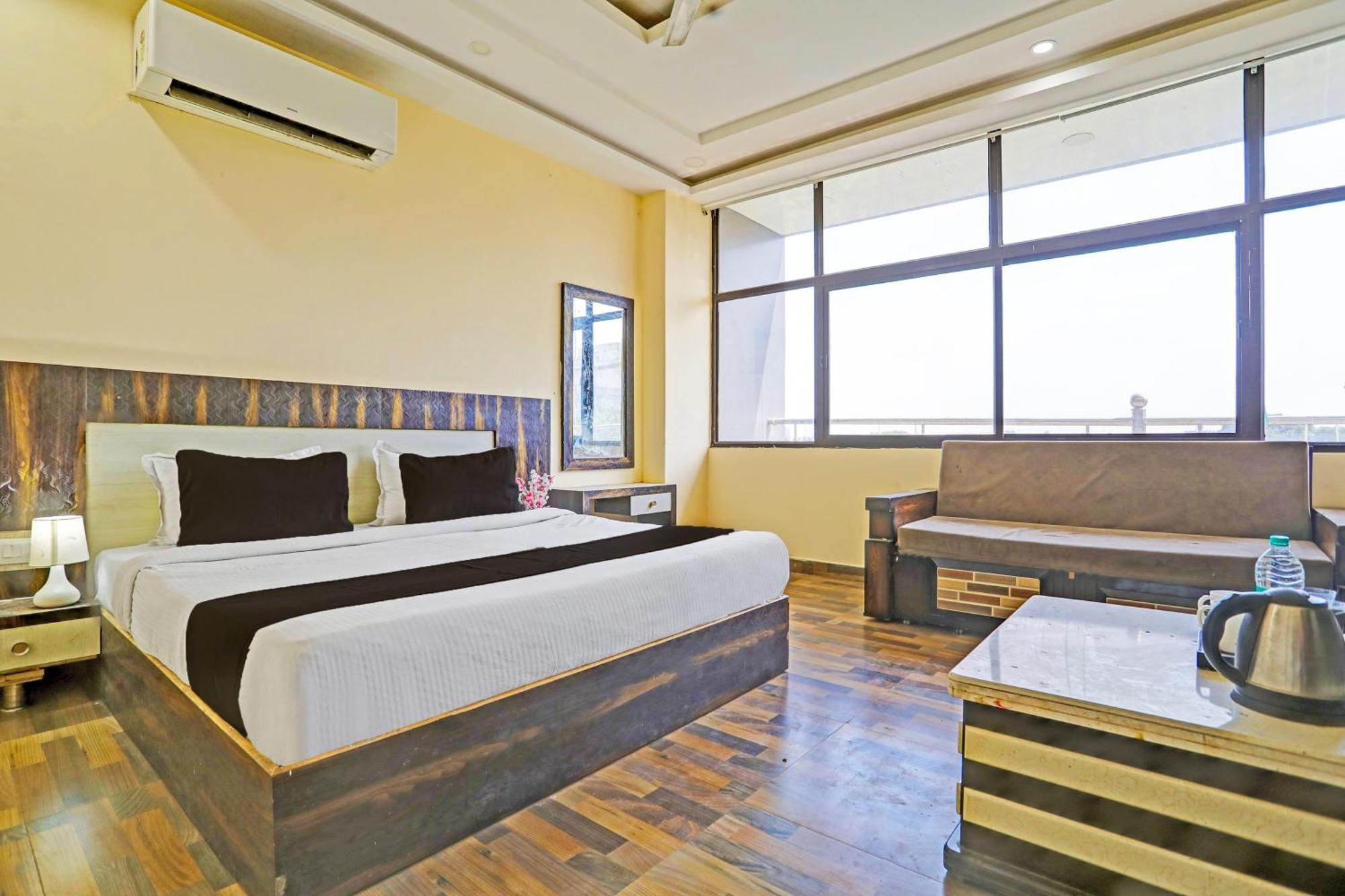 Hotel O Fish Fountain Hotel Lucknow Buitenkant foto